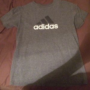 Adidas T-Shirt