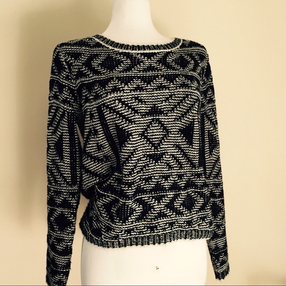 Cozy black/cream sweater