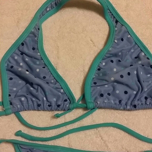 Bikini - Picture 2 of 3