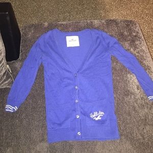 Hollister sweater