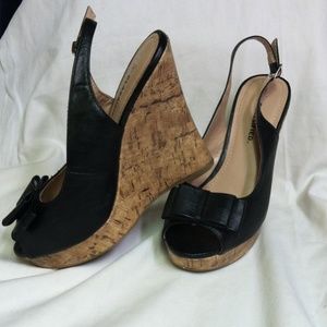Black Wedge