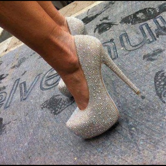 Steve Madden Deevaa champaign heels - Picture 1 of 1