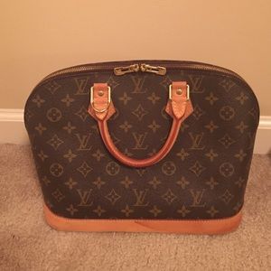 Louis Vuitton Alma pm