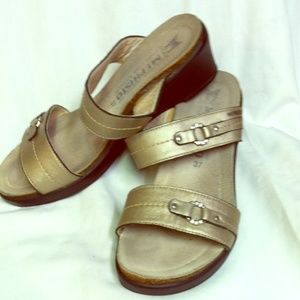 Leather wedge with Rhinestone