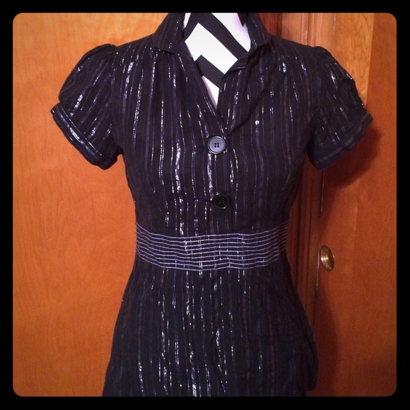 Cinched waist sparkling shirt!