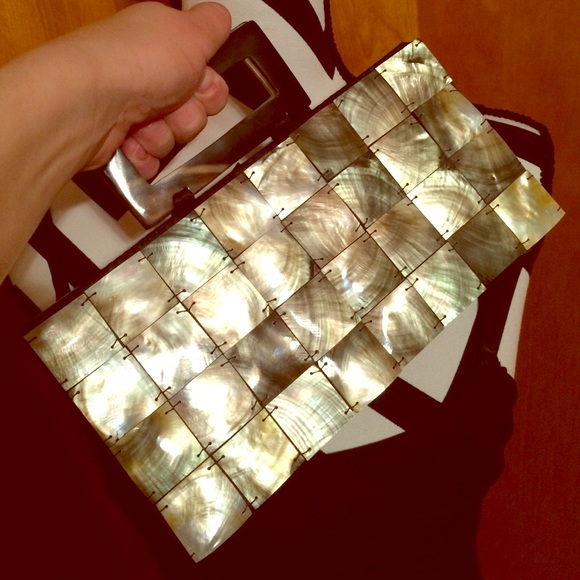 Gorgeous hand made mother of pearl & natural horn - Picture 1 of 4