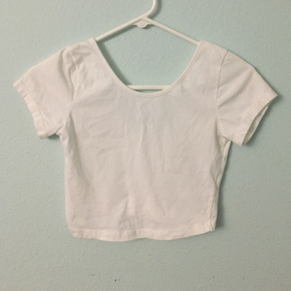 Brandy Melville crop top