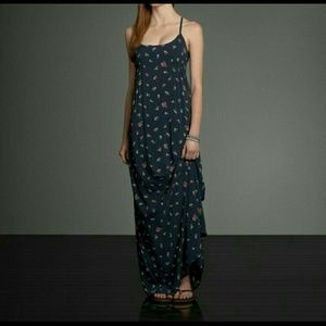 FLORAL Maxi Dress