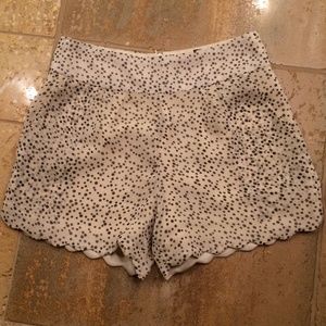 UO Polka Dot Scallop High Waisted Shorts size 0