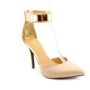 Fergie Palace Pump Heels SZ 7.5