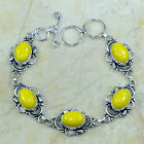 Beautiful Yellow Agate Bracelet