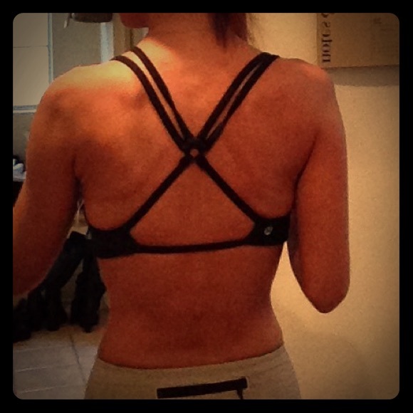 Lululemon heat it up sports bra sz4 black