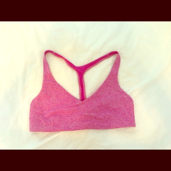 Lululemon arise sportsbra size 4 magenta