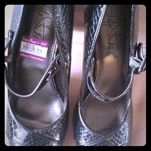 Life stride elegant black heels