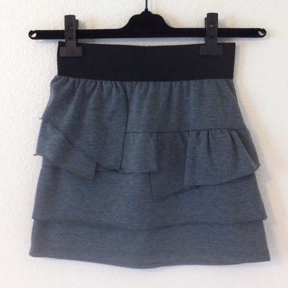 Metropark Grey Skirt - Picture 2 of 4