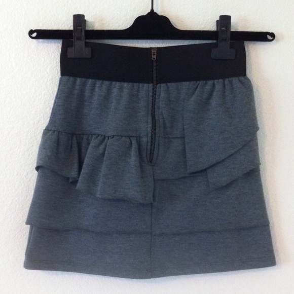 Metropark Grey Skirt - Picture 3 of 4