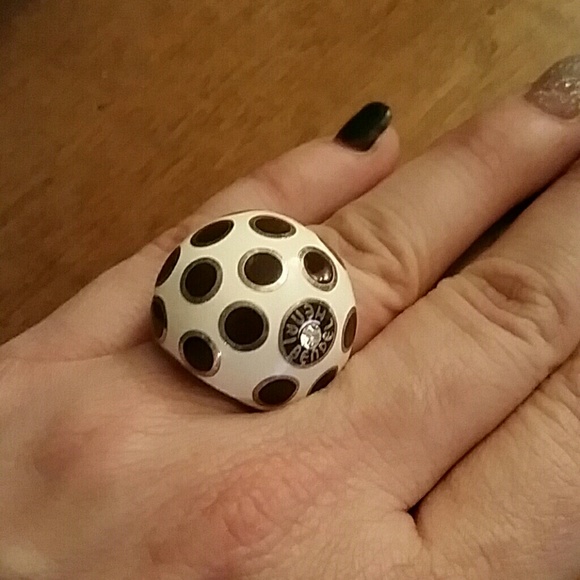 Henri Bendel ring.