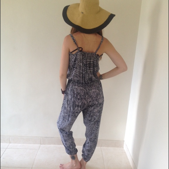 HOLD! SALE! The wanderlust cute boho pantsuit - Picture 4 of 4