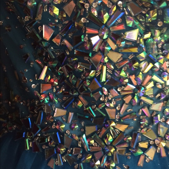 Prom dress! - Picture 2 of 4