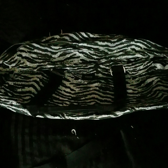 Vs zebra duffle bag