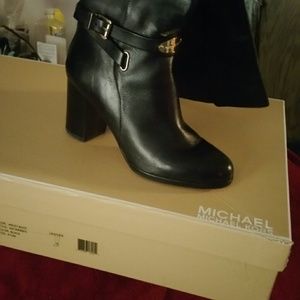 Mk Boots. AUTHENTIC