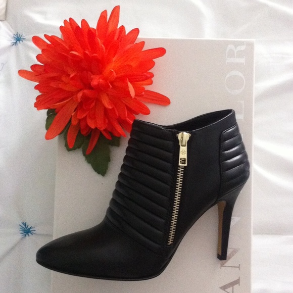 Booties 🔥PRICE REDUCE🔥 - Picture 2 of 4