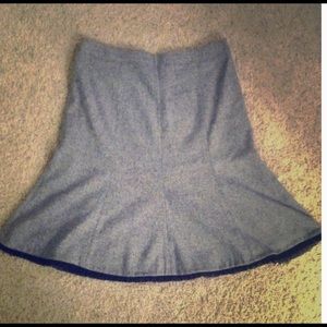 Classy White House Black Market Skirt!