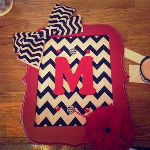 Red and black Chevron frame
