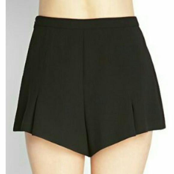 Black Pleated Shorts