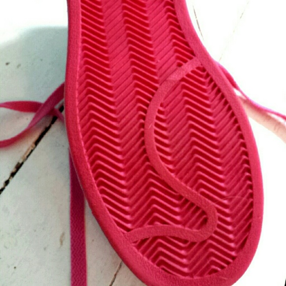 NWOT Rue21 Pink High-Tops - Picture 3 of 4