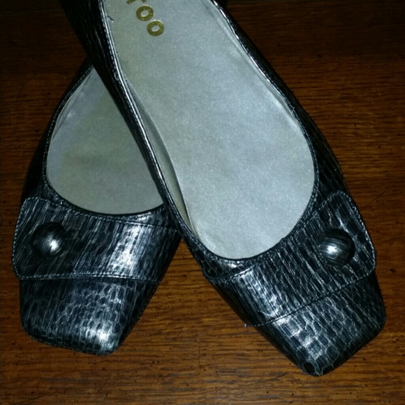 Me too silver flats.