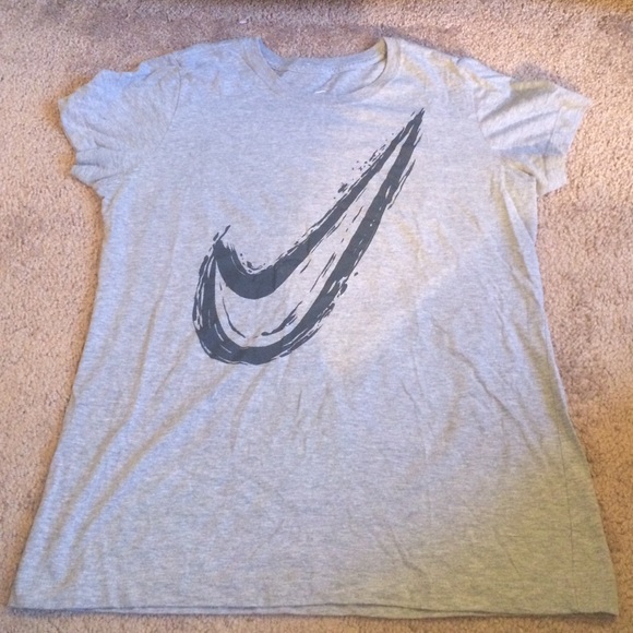 Nike basic cotton tee