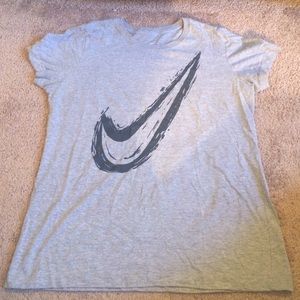 Nike basic cotton tee