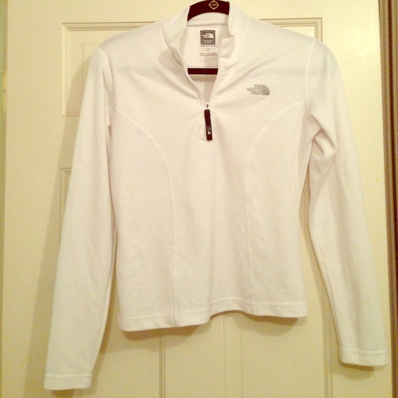 Lightweight White Northface 1/4 Zip