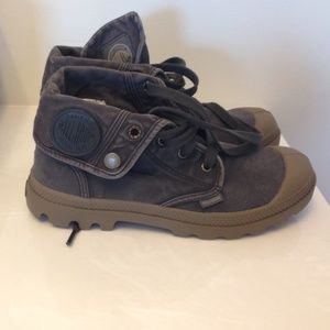 Brown rugged boots super cool