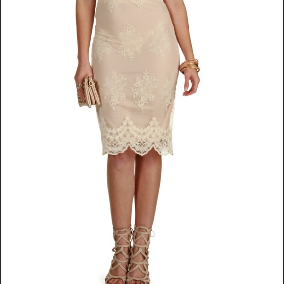 Ivory floral lace pencil skirt!