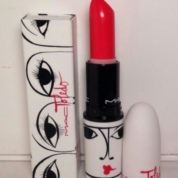 MAC Matte lipstick-Barbecue.