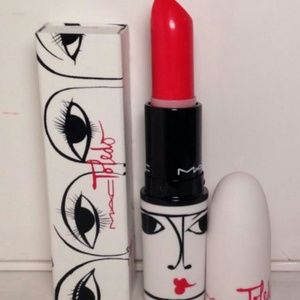 MAC Matte lipstick-Barbecue.