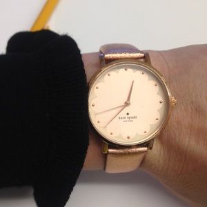 Brand New Kate Spade Scallop Novelty Metro Watch