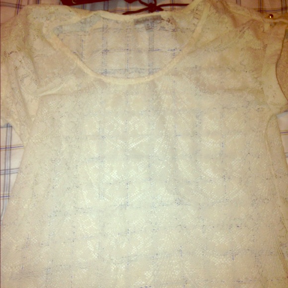 Charlotte Russe Lace top! Super cute - Picture 1 of 3