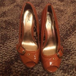 Qupid's Orange Wedges With Cheetah on Inside!