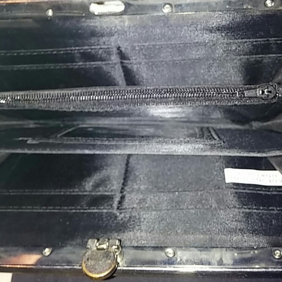 Two Cute Wallets - Picture 4 of 4