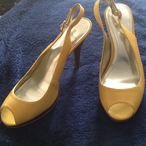 Style & Co Yellow Heels