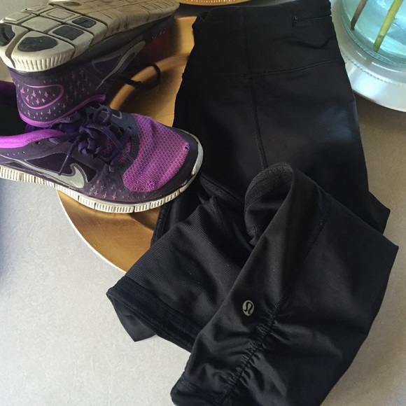 Race with grace lululemon crop