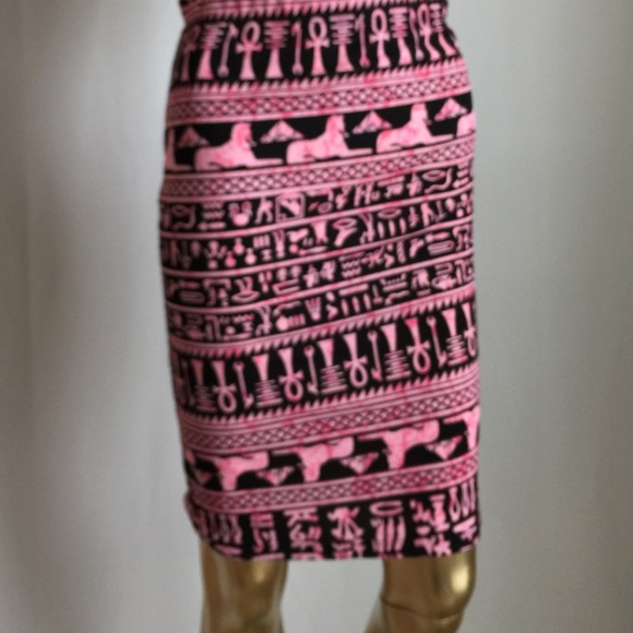 Tribal pattern pencil skirt