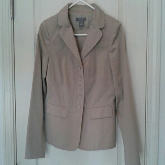 Ann Taylor 4P Khaki/Tan/Camel color. 97% Cotton