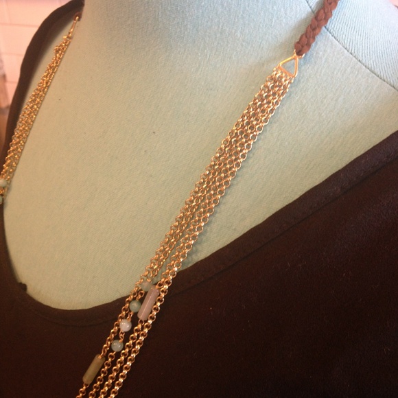 Loft Gold and beaded statement necklace - Picture 4 of 4