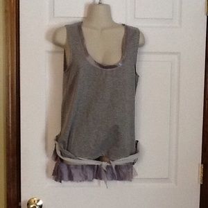 Aviva Grey Top Junior NWOT