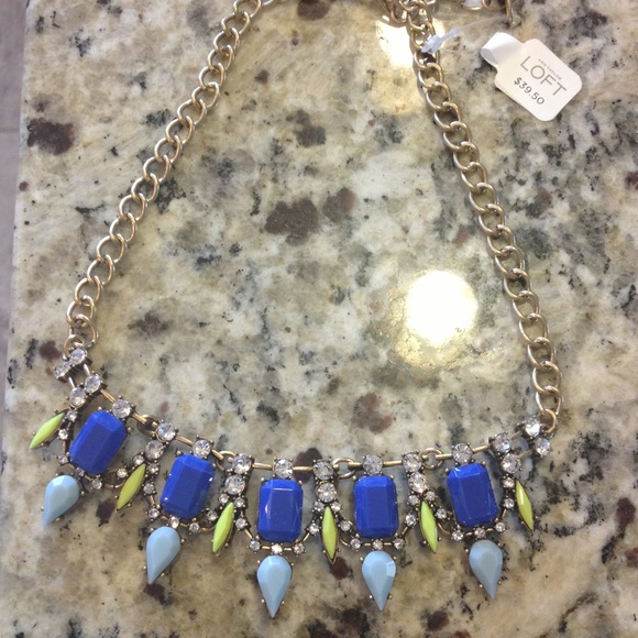 Loft statement necklace - Picture 2 of 3