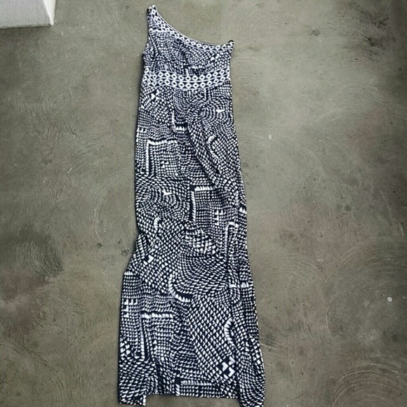 [BUNDLED💕PM ED PICK & HPx2💕BCBG print maxi dress - Picture 3 of 4